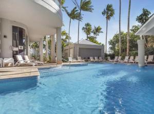 Deluxe Private Apartment and Studio - Ocean Views - Guest Ratings and Reviews