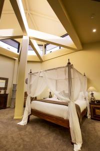Jamala Wildlife Lodge - Guest Experience
