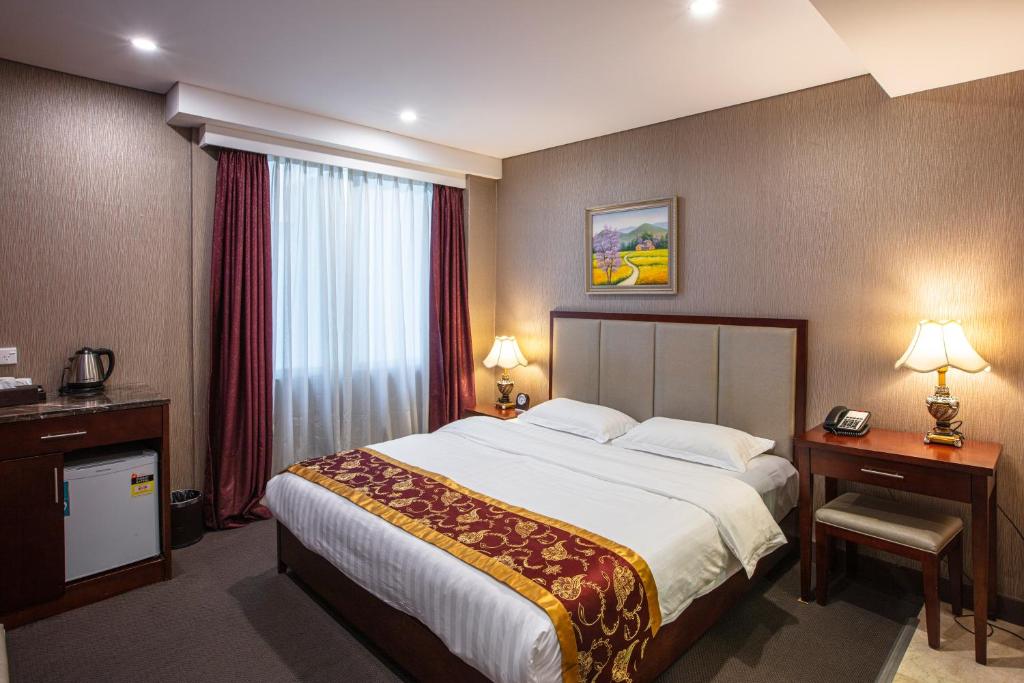 Megaboom City Hotel Review