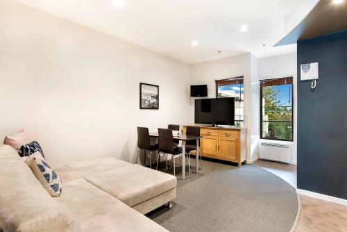 On the Beach - FREE WIFI & NETFLIX - Amenities and Facilities