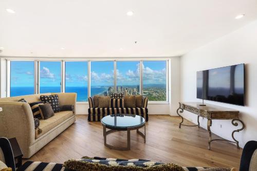 Tallest Tower SkyHomes | 9 Hamilton Avenue - Guest Ratings and Reviews