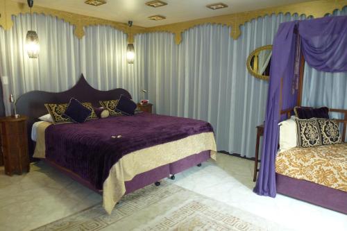 The Retreat at Froog Moore Park - Accommodations