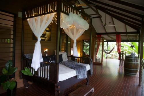 Treetops Retreat Cairns - Accommodation Details