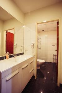 YTI Garden Hotel - Location and Accessibility