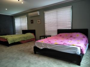 6 Bedrooms/9 Beds Huge House|City+Park Views|Beach - Nearby Attractions