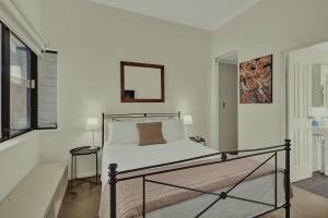 As Executive Apartment - Guest Experience and Host
