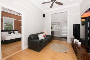 Beautiful Queenslander - Location & Nearby Attractions
