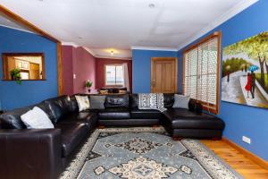 Best Central House - Sleeps 10 - Accommodation Details