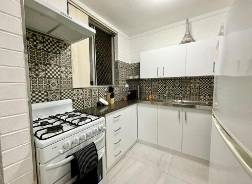 Central Subiaco Oasis 1 Bedroom Unit - Location and Surroundings