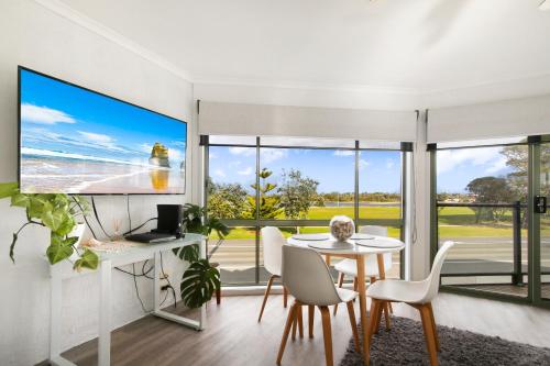 Driftwood Townhouse - Waterfront-Central Location - Guest Experience