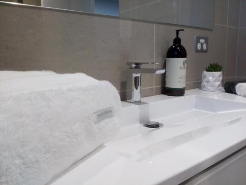 East 15 - Guest Experience and Amenities
