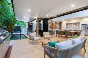 Flagstaff Pavillion - A Lush Subtropical Paradise - Guest Reviews and Ratings