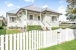 Keeler Cottage - Amenities and Features