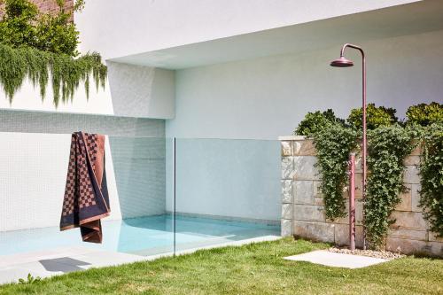 Tamarama House - Guest Services and Policies