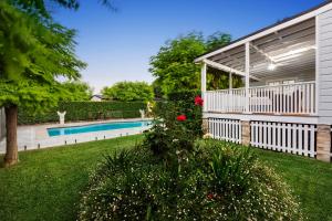 'Tara-Lee' - Outdoor Pool and Amenities