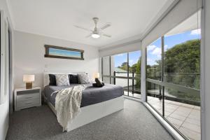 Driftwood Townhouse - Waterfront-Central Location - Activities and Amenities
