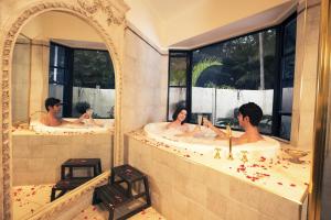 Escarpment Retreat & Day Spa for Couples - Nearby Attractions and Activities