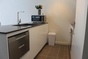 Exquisite Family Home +Parking, Close to CBD - House Rules