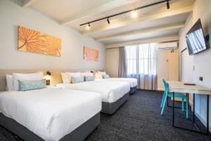 Nightcap at Sandbelt Hotel - Guest Experiences
