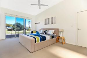Riversea Goolwa Beach House - Bathroom and Living Spaces