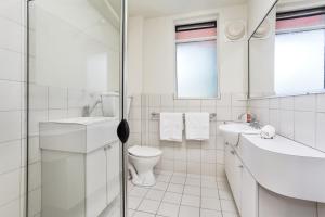 South Perth Executive Apartment - Getting to the Apartment