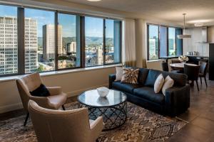 Suite 11 Victoria Square - Unbeatable Location