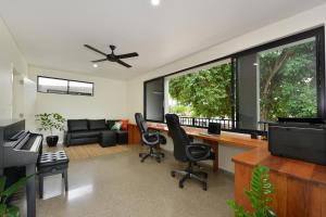 The Port Douglas Beach House - The Beachfront Location
