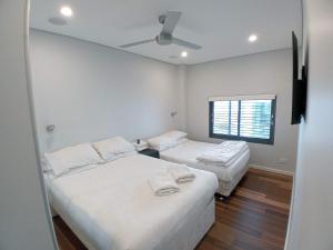 Brand NEW VIP Luxury 5/5 Star Beachside Escape - Nearby Attractions