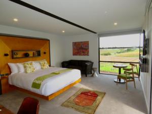 Hotel California Road at Inkwell Wines - House Rules and Policies