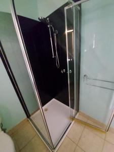 Numurkah Self Contained Apartments - The Saxton - Booking Your Stay