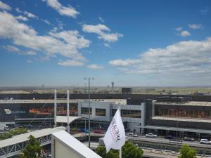 PARKROYAL Melbourne Airport - Dining Experiences