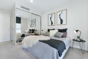 Ultra Modern 2 Bdrm in St Leonards Crows Nest - 803NOR - Furnished Properties