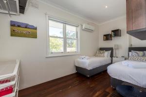 UrbanStyle Claremont Apartment - Executive Escapes - Booking Information