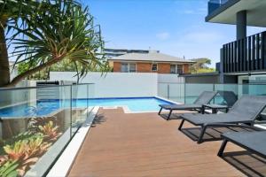 5th Floor Beachside Ocean View With Wi-Fi, Pool and Gym - Nearby Attractions