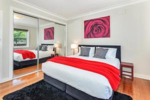 Lake Wendouree Luxury Apartments - Booking and Availability