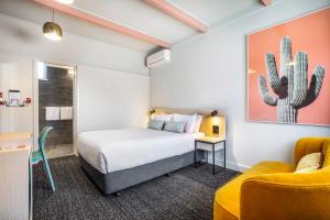 Nightcap at Sandbelt Hotel - Booking Your Stay