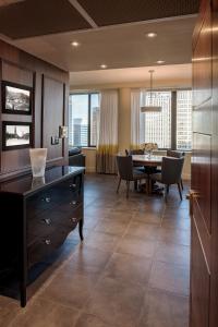Suite 11 Victoria Square - Nearby Attractions