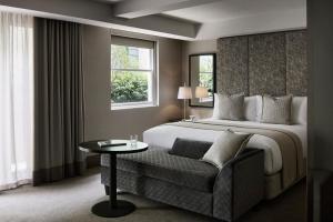 The Lyall - Booking Your Stay