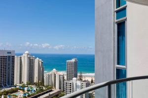 Apartment With Ocean Views - Booking Your Stay