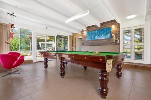 Paw up Villa - Entertainer Delight - Booking Your Stay