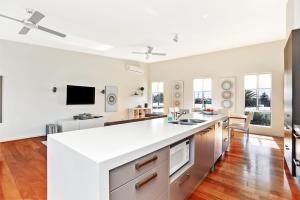 Riversea Goolwa Beach House - Booking Your Stay