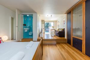 Cottesloe Tree Top Studio - Executive Escapes - About Your Stay