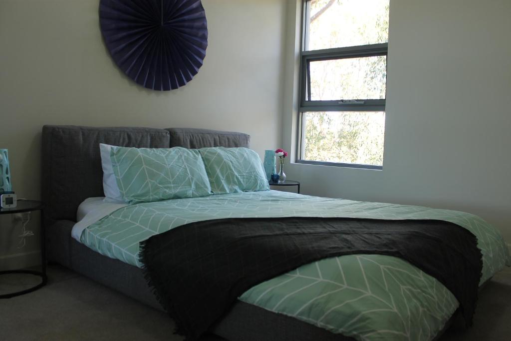 Exquisite Family Home +Parking, Close to CBD Review