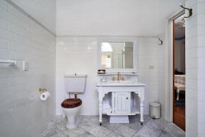Victorias At Ewingsdale - About Your Stay