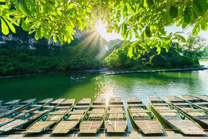 1 Day Luxury Tour to Ninh Binh: Bai Dinh and Trang an With Lunch