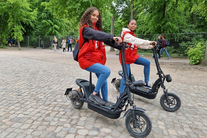2 Hour Sights Guided E-Scooter Tour in Munich