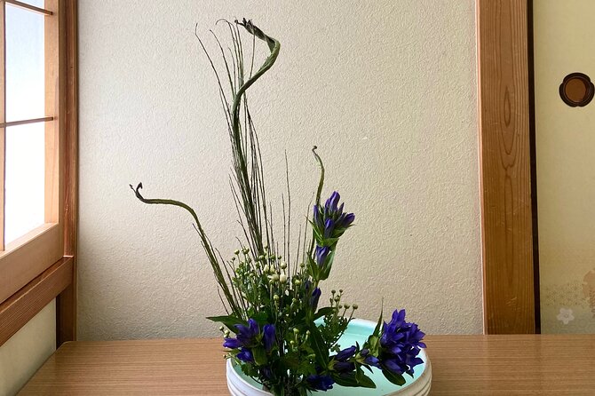 2 Hours Flower Arranging (Ikebana) Class @Temple /Tokyo・Ota-ku