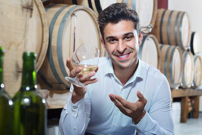 4-Hour Food and Whiskey Tasting & Old Town Tour in Dublin - Whiskey Tasting Experience