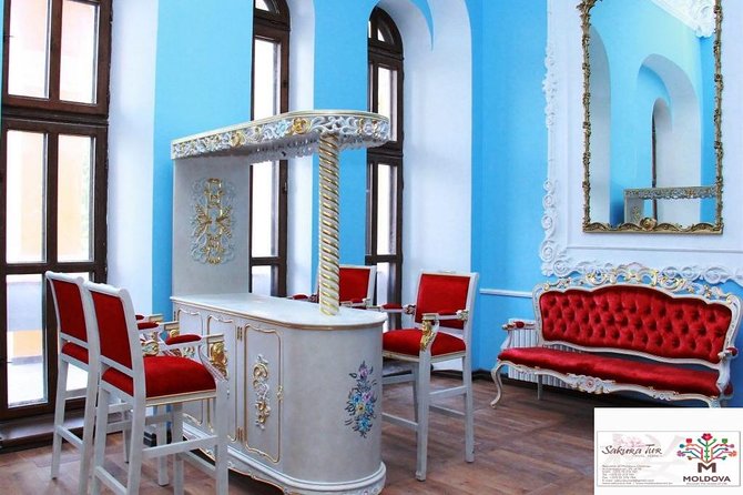 4 Hours Wonderful – Manuc Bei Mansion From Chisinau