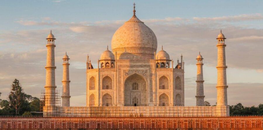 Agra: Private Day Trip to Taj Mahal & Agra Fort